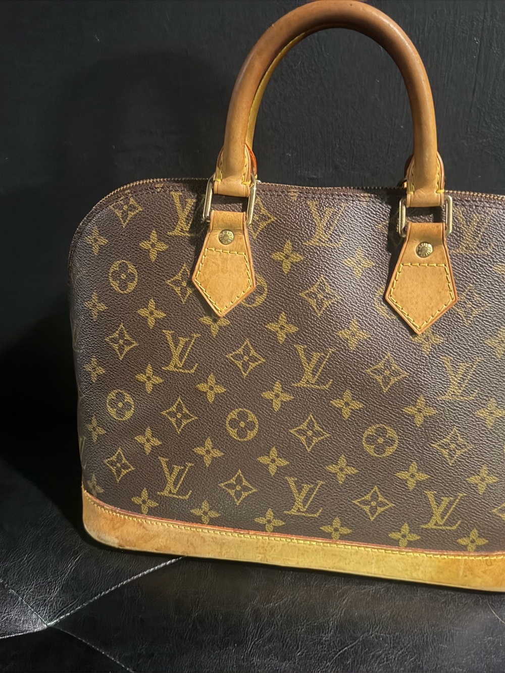 Louis Vuitton Brown Monogram Alma pm Satchel with Tan Trim(lock key&dust bag) - Picture 14 of 17